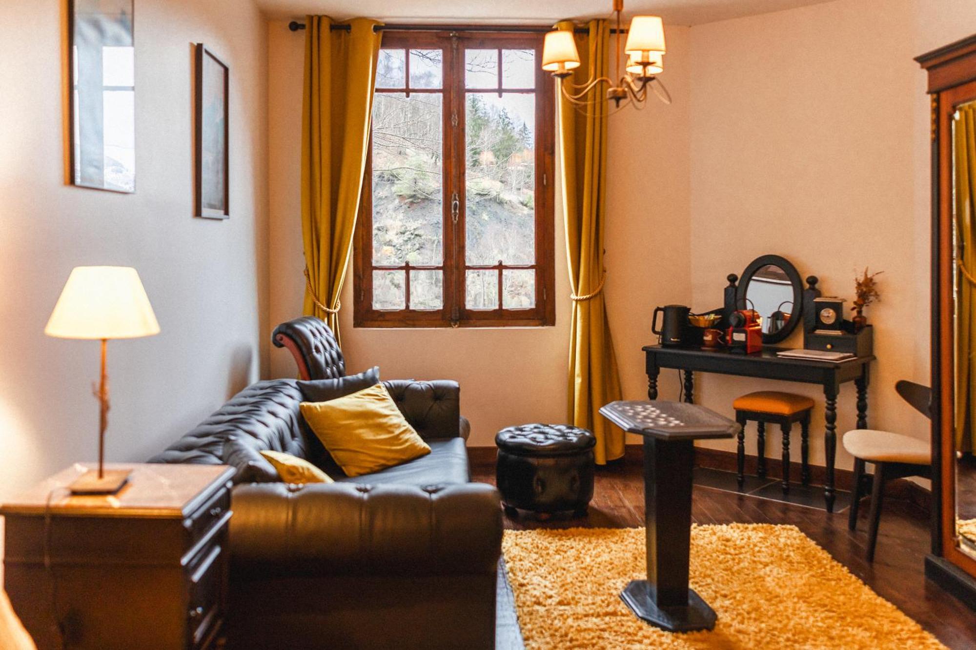Les Ruisseaux Bed and Breakfast Cauterets Exteriör bild